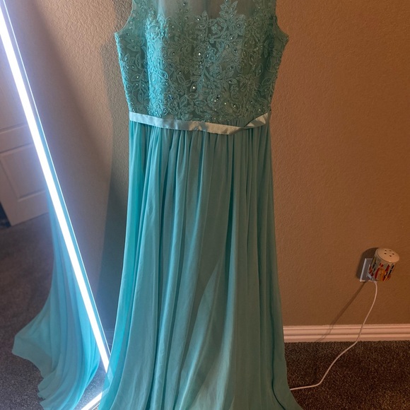 Fiestaware Dresses & Skirts - Fiestaware Teal Lace Evening Dress